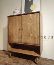 北歐簡約型格全實木進口白蜡木純實木雙門鞋櫃,收納櫃,玄關櫃. 呎吋:88L X 36D X 103H CM