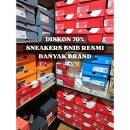 70% CLEARANCE C0NV3RS3 OFFICIAL PT.MAP