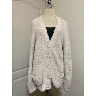 Cream-Colored Wool Cardigan (44 Inches Rubber 33 Inches)