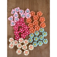 RM4.50/50 pieces : TF-005 - Resin - Bunga - Flower - 1.3  cm to 1.5 cm