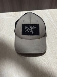 Arcteryx leaf cap