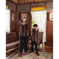 Kurta Tamir - Merah Bata Hitam