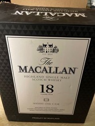 Macallan 18 years old sherry oak cask