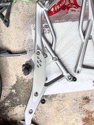 พักเท้าหน้า ซ้าย ขวา kawasaki er6n ninja650 2008-2011 ขายยกคู่