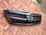 กระจังหน้า  Toyota Fortuner 2005-2007