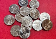 เหรียญ 2 บาท 50 ปี กาญจนาภิเษก ปี 2539 ไม่ผ่านใช้ สวยกริ๊บ(ราคาต่อ 1 เหรียญ พร้อมตลับใหม่อย่างดี)