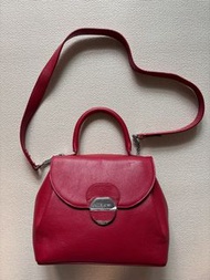 法國品牌Lancaster Paris 靚質紅色牛皮手提/斜孭袋；French brand Lancaster Paris quality red-colored handbag/cross-body