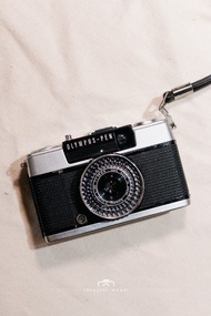 Olympus PEN EE-3 半格相機