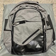 KAKA 休閒後背包 後背包 背包 筆電包 平板包 電腦包 輕旅行包