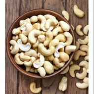 Raw Cashew Nut / Kacang Gajus Mentah