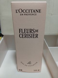 Loccitane fleurs cerisier 香水