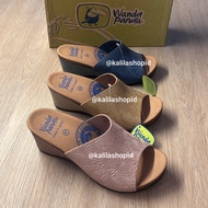 Original Wanda Panda Kendra Wedges
