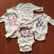Set of 4 bodysuit old navy 0-3m