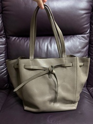 Celine Cabas Phantom