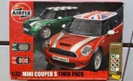💥💥💥全新 中古 英國 AIRFIX 1:32 Mini Cooper  s twin pack 兩部車模型套裝 （全齊件～包括原裝顏料 及 畫筆）💥💥💥《 原  $199減售為 $129》💥💥💥💥
