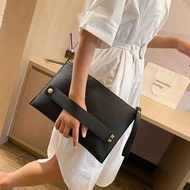 Fashionable Envelope Clutch Wallet Rivet Wrist Womens Bag