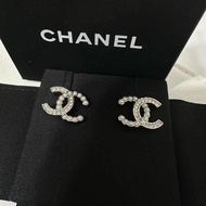 Chanel 雙C珍珠水鑽耳環