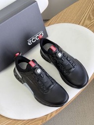 自動螺旋扣系帶 ECCO愛步運動鞋男，新款低幫小白鞋 高爾夫健步C4 130424 尺碼39-44碼