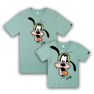 Disney T-Shirt Men &amp; Boy Flock Print Goofy Mickey Mouse&amp;Friends - เสื้อยืดผู้ชายและเด็ก ลายกูฟฟี่ พิมพ์กำมะหยี่ มิกกี้เมาส์และผองเพื่อน  สินค้าลิขสิทธ์แท้100% characters studio