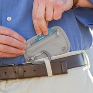 美國 TRAVELON | RFID防盜貼身包(灰) | RFID 防割 防搶 單肩包