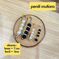 PEARL PIN/ PEARL BUTTON