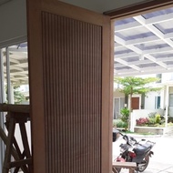 Kusen dan Daun Pintu Kayu Merbau