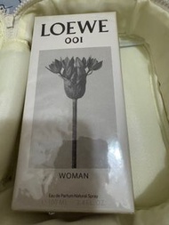 LOEWE WOMAN 001
