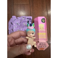 Sonny angel hippers / sonjel hippers dreaming looking back