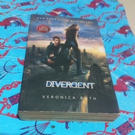 Veronica Roth Novel - Divergent