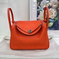 Hermes 愛馬仕 lindy 30 愛馬仕橙色雙拼銀扣 手提單肩包 A刻