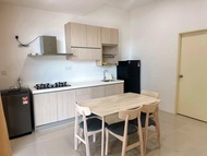 บ้านเดี่ยว 2 ห้องนอน 2 ห้องน้ำส่วนตัว ขนาด ตร.ม. – โกตามารูดู (2 Rooms, 1ACC Service Apartment 47 (