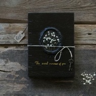 White flower in the frame. notebook handmade notebook diary handmade wood 筆記本