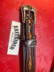 เข็มขัดหนังดุนลายแฮนเมคเกรดฤ๙๙หัวคาวบอย2ชั้นสายหนังCOWซิ้งค์สีเงินขนาด38มมแบรนด์GUNS-N-ROSES