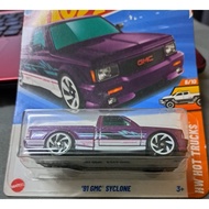 Hot Wheels '91 GMC Syclone Car Model (Purple)