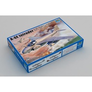Plastic Model Assembly TRUMPETER Scale 1/72 A-6E TRAM Intruder (01642)