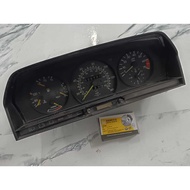 MERCEDES C-CLASS 190E W201 INSTRUMENT CLUSTER / METER 87 001 169 2