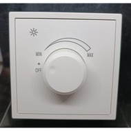 SIMON I7 WHITE 200 WATT DIMMER SWITCH