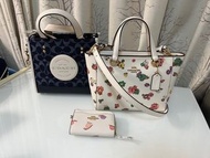 全新Coach bag 花花包包Dempsey Tote 22 In Signature Jacquard With Coach Patch