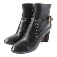 LOUIS VUITTON)女士黑色 Monogram 皮帶設計側拉鍊皮革踝靴，尺寸 37，義大利製造，成色極佳。