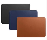 全新原廠Apple - Leather Sleeve for 13' MacBook 皮革保護套