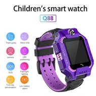 VFS นาฬิกาเด็ก  นาฬิกายกล้อ ยกหน้าจอได้ สมาร์ทวอทช์ นาฬิกาอัจฉริยะ Q88 Smart Watch GPS ติดตามตำแหน่ง Anti Lost Monitor นาฬิกาข้อมือ  นาฬิกาเด็กผู้หญิง นาฬิกาเด็กผู้ชาย