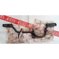 Yamaha yt115 footrest yt115 middle barstep yt115 original