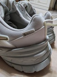Nike 女款運動鞋 Gore-Tex