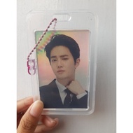 Photocard holder includes keychain / Card holder / place to store photocards