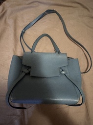 【搬屋清貨】100%正品 二手 CELINE Nano Belt Bag 牛皮荔枝紋霧霾藍色 | 考慮清楚不介意先好要  謝絕臨場壓價 | （嚴重粗用痕跡 / 已無單據塵袋)  | 100% Auth