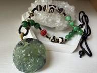 天然佘太翠九尾狐吊牌。西藏三眼天珠、壇城三眼、藥師一線、緬甸青玉頸鍊