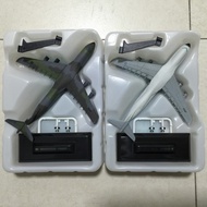 TAKARA World Wings 1 1/700 American C5 Galaxy Strategic Transport Aircraft Finished Model Length 11C