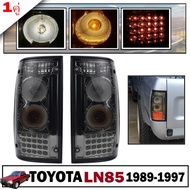 ไฟท้ายแต่ง LED รุ่น โตโยต้า ไมตี้เอ็กซ์ TOYOTA MIGHTY X ปี 1989 - 1992 สีสโม๊ค 1 คู่ รวมชุดหลอดไฟ และสายไฟ