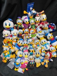 日本絕版東京迪士尼聖誕節復活節唐老鴨Donald Duck Donaldduck Daisy黛絲黛西高飛米奇老鼠 Mickey mouse 三眼仔 Figure 模型擺設擺件。代購Disney日本東京