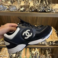 Chanel 熊貓運動鞋 37號 很新